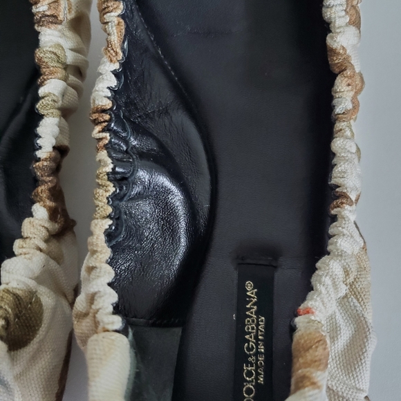 Dolce & Gabbana Ballerina Flat shoe size 37 1/2. - Picture 7 of 15